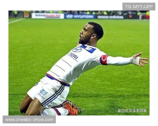 巴黎95分钟绝杀里昂,关键战韧性助其重返榜首