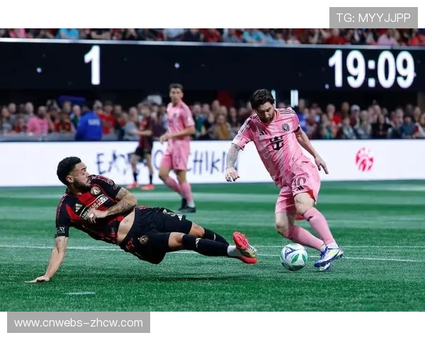 亚特兰大3-2比利亚雷，戈森斯绝杀助晋级