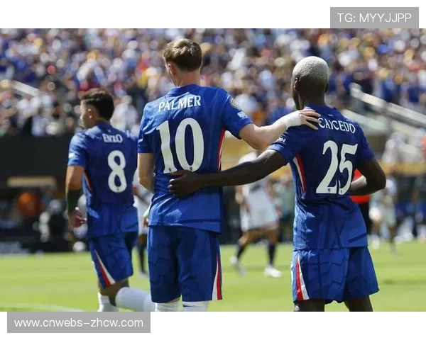 切尔西压迫触发机制调整，帕尔默自由角色激活进攻